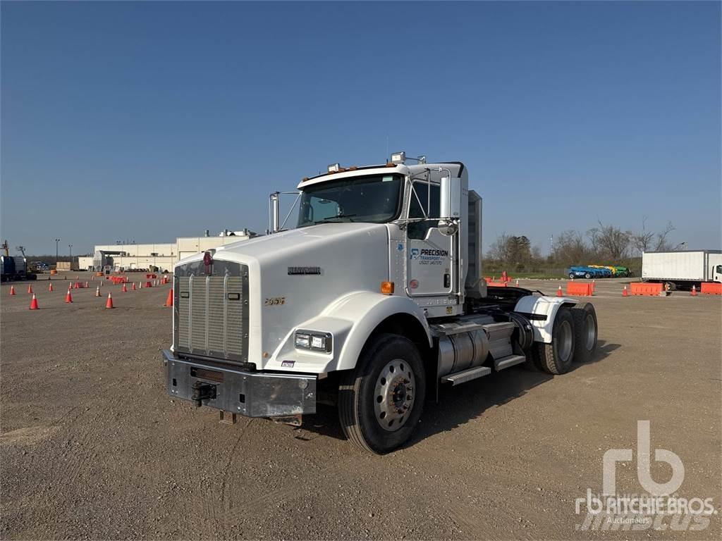 Kenworth T800 牵引车