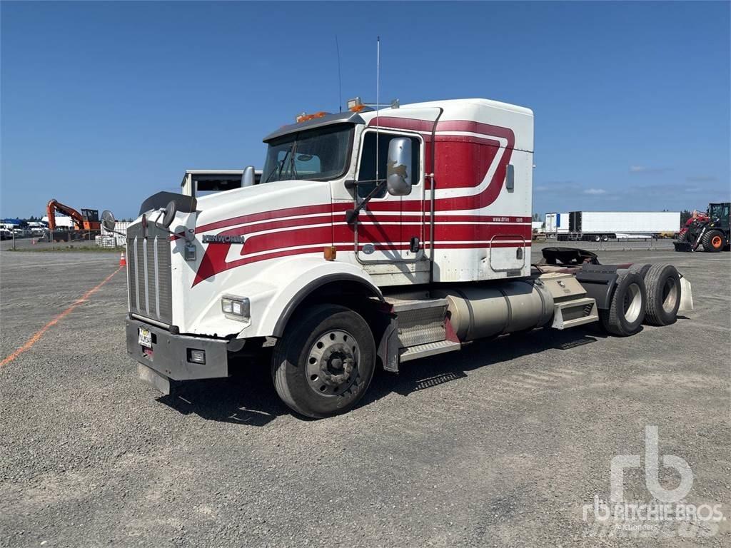 Kenworth T800 牵引车