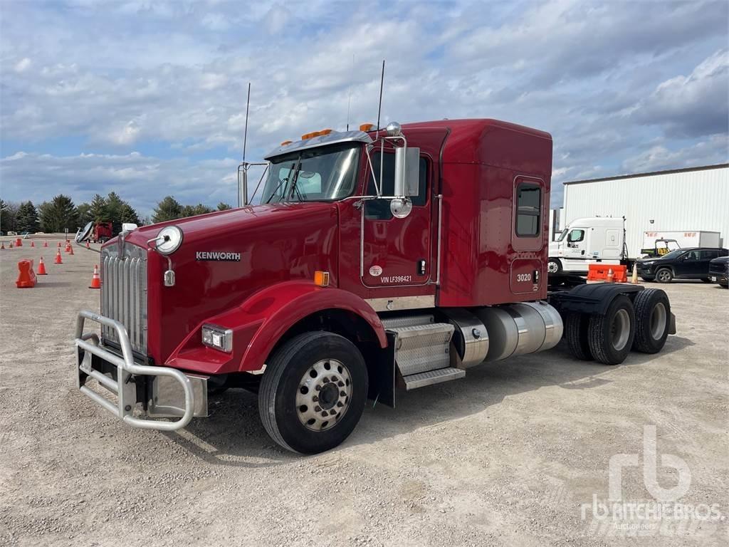 Kenworth T800 牵引车