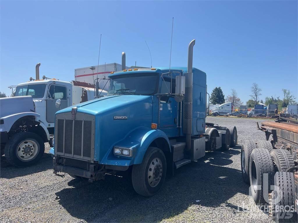 Kenworth T800 牵引车