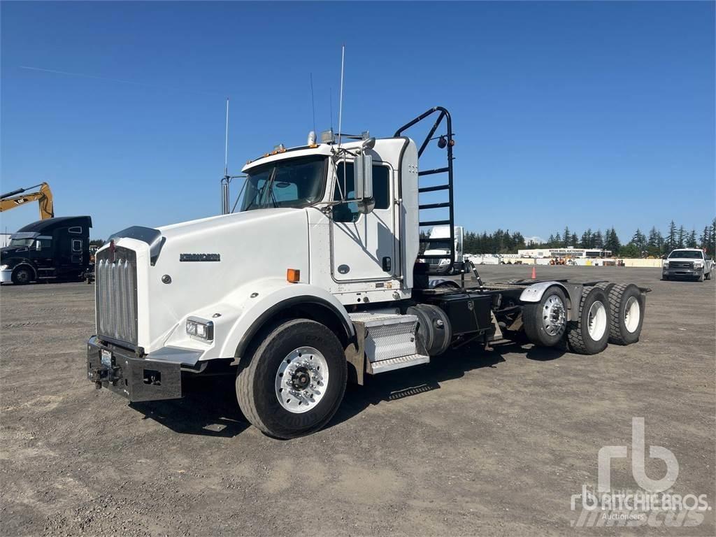 Kenworth T800 平板车