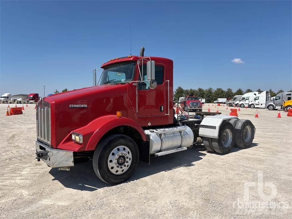Kenworth T800 牵引车