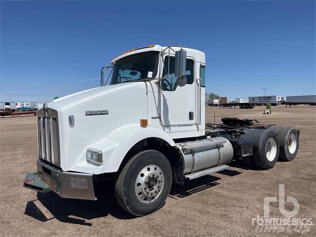 Kenworth T800 牵引车