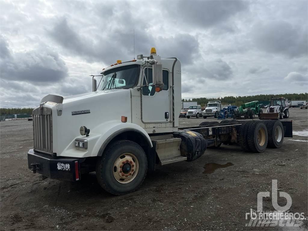 Kenworth T800 平板车