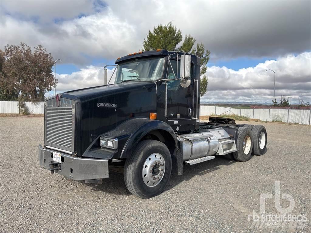 Kenworth T800 牵引车