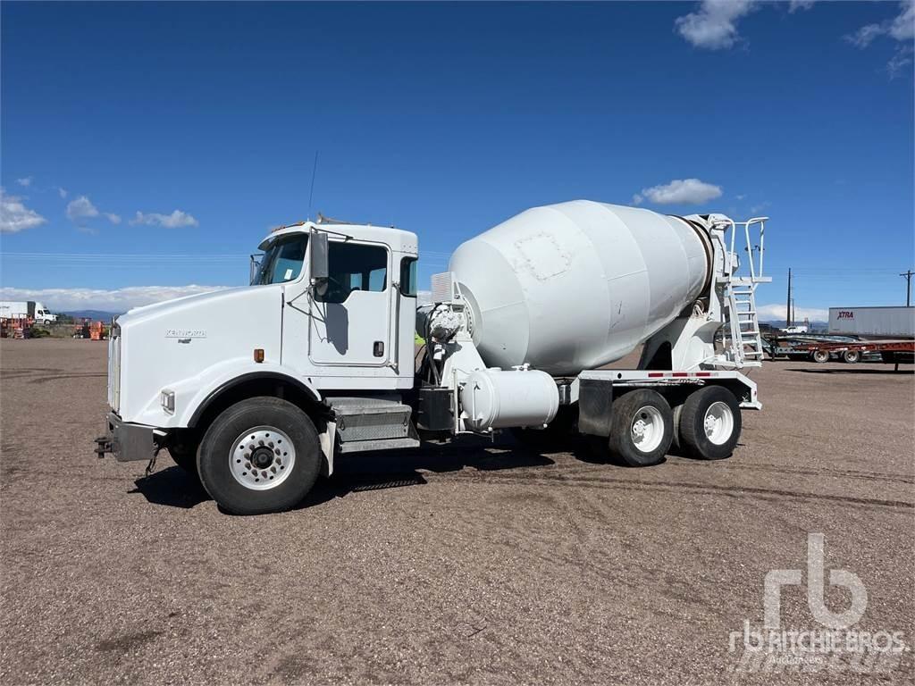 Kenworth T800 混凝土搅拌车