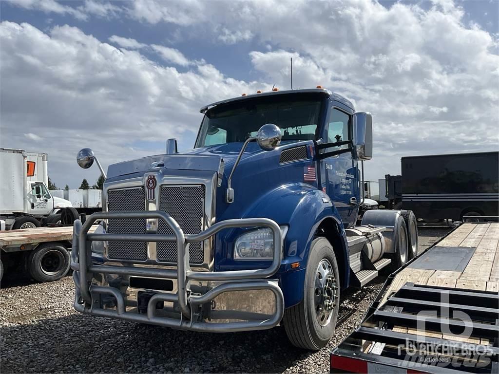 Kenworth T880 牵引车