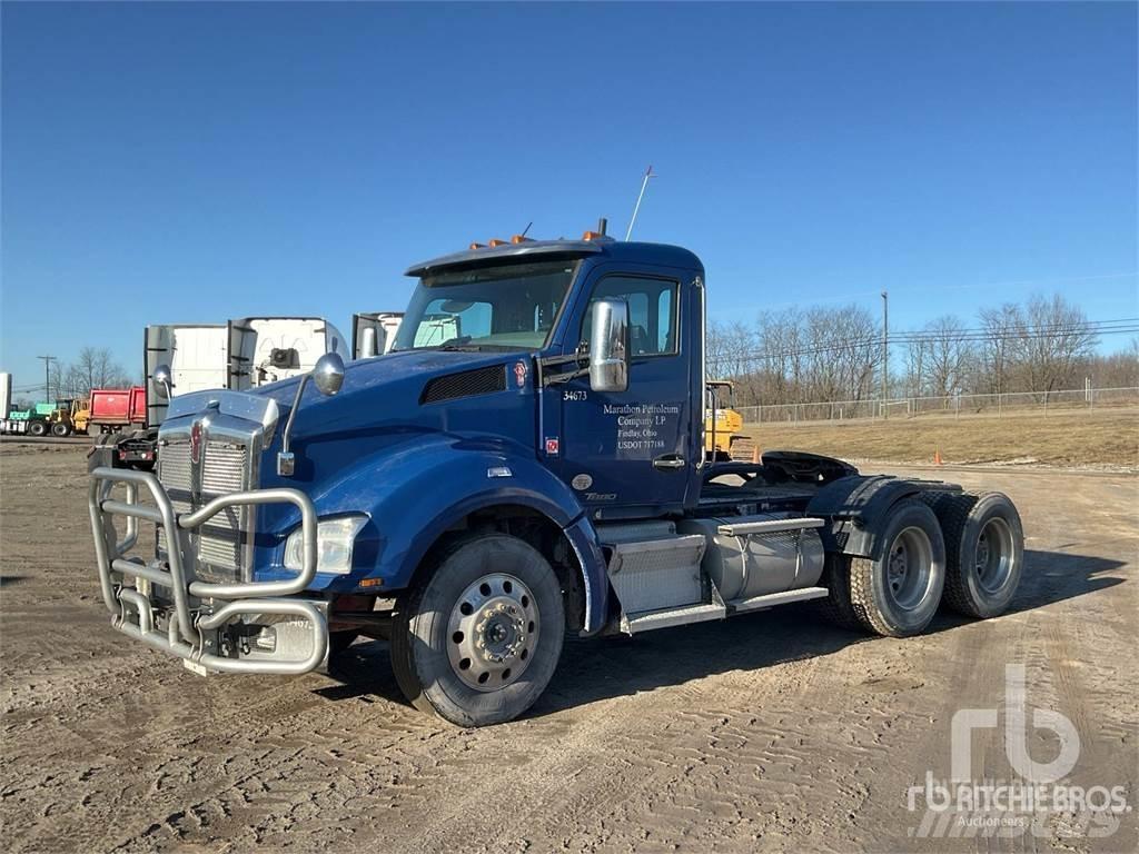 Kenworth T880 牵引车