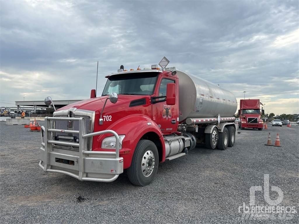 Kenworth T880 油罐车