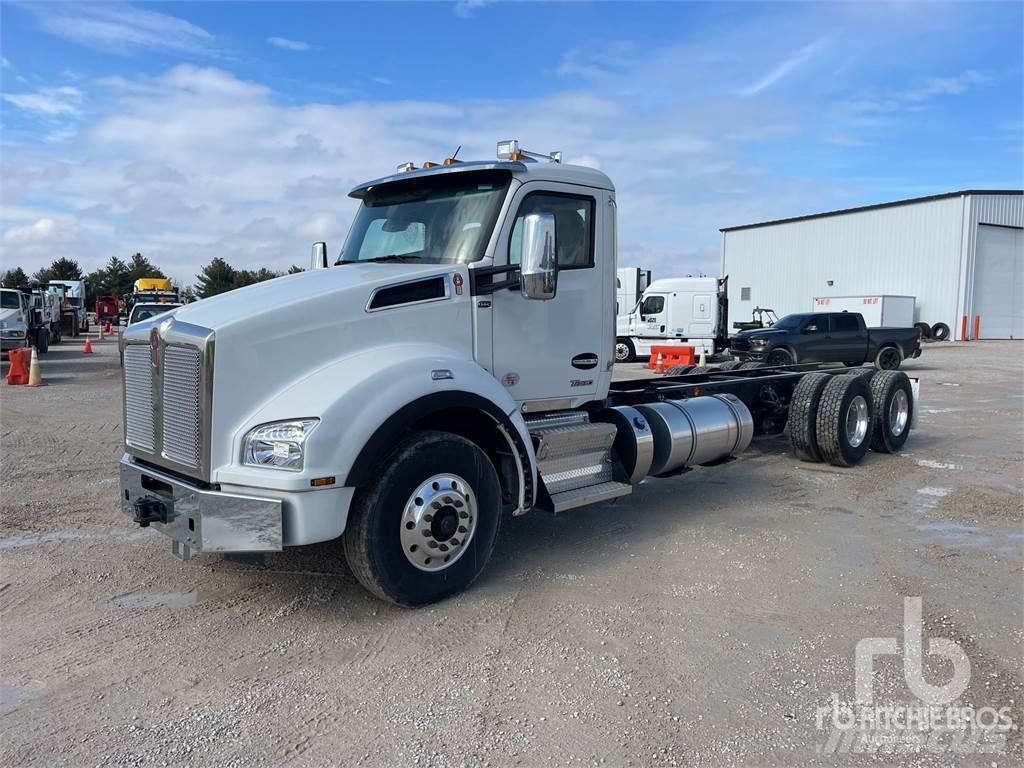 Kenworth T880 平板车