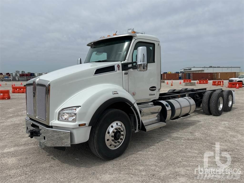 Kenworth T880 平板车