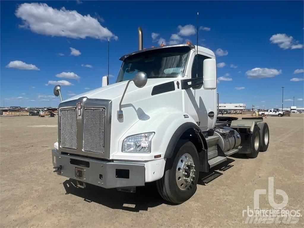 Kenworth T880 牵引车