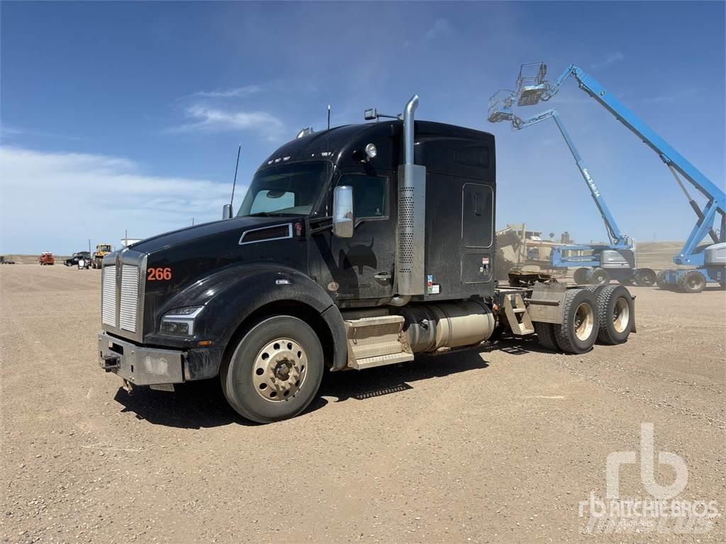 Kenworth T880 牵引车
