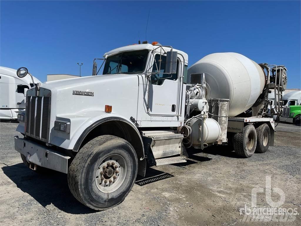Kenworth W900 混凝土搅拌车