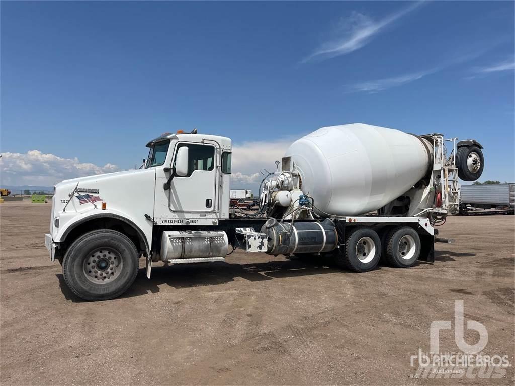 Kenworth W900 混凝土搅拌车