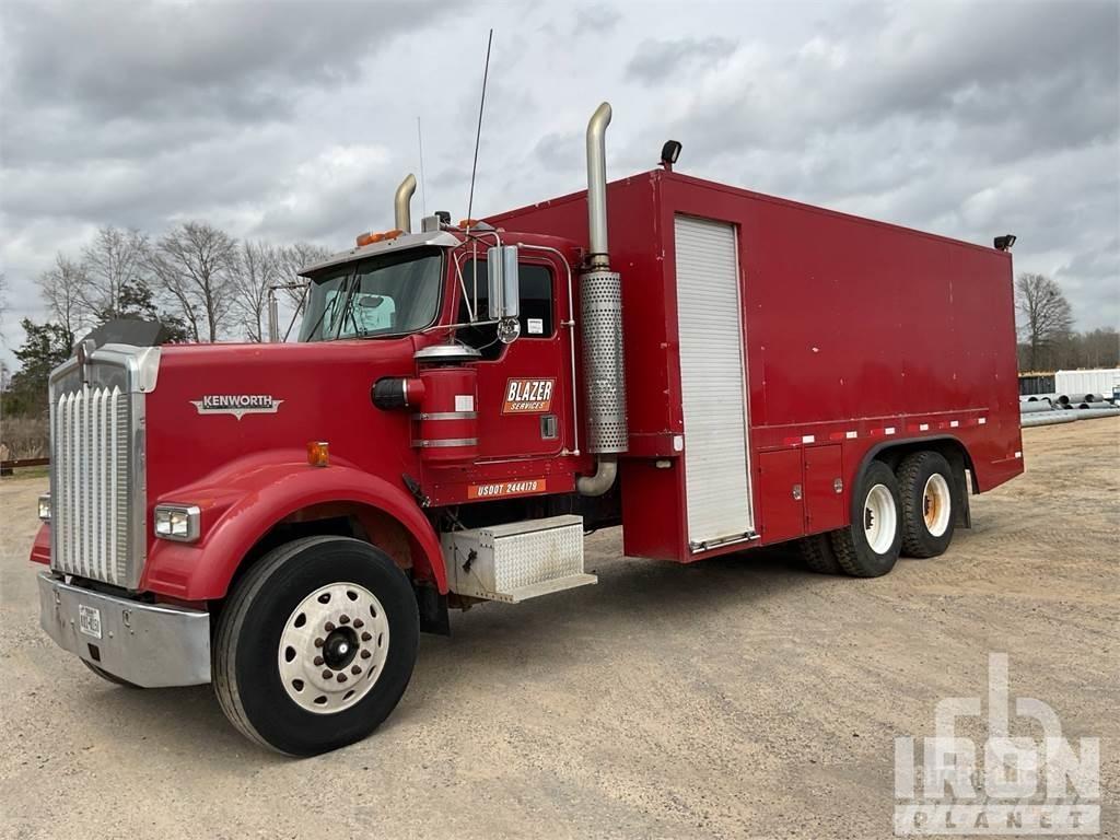 Kenworth W900 油罐车
