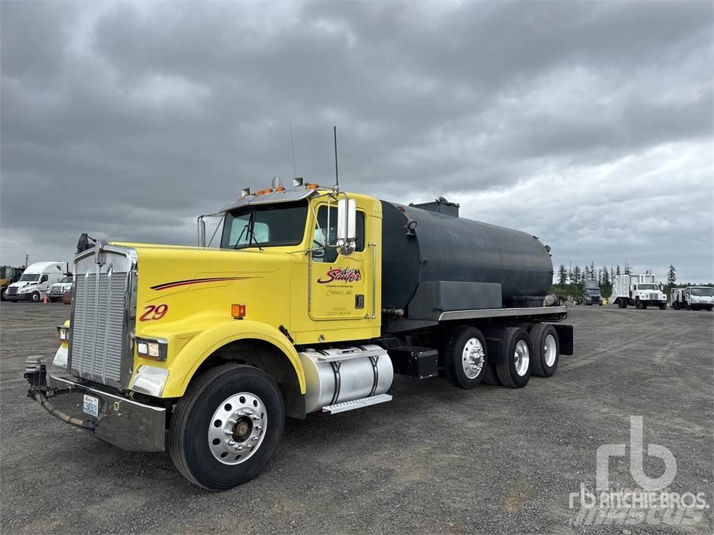 Kenworth W900 水罐车
