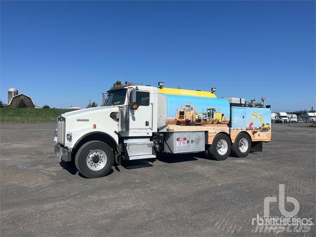 Kenworth W900B 油罐车