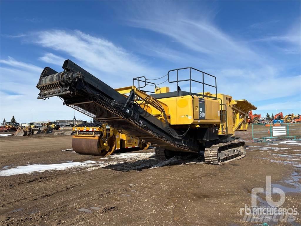Komatsu BZ200 振动筛