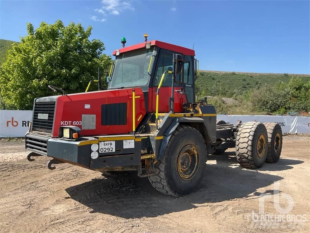 Komatsu HM300-1 铰接式自卸车