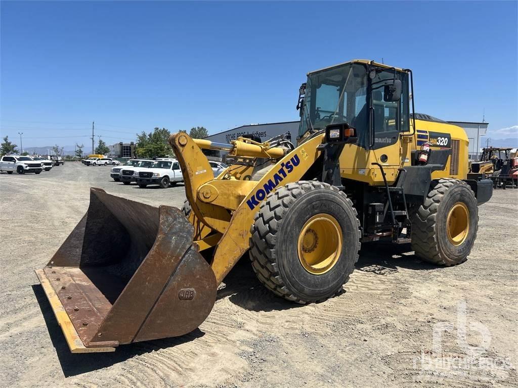 Komatsu WA320-8 轮式装载机