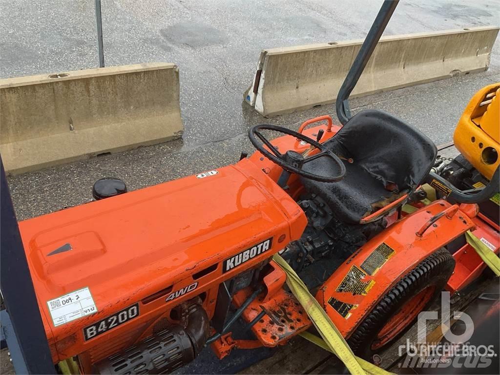 Kubota B4200D 小型拖拉机