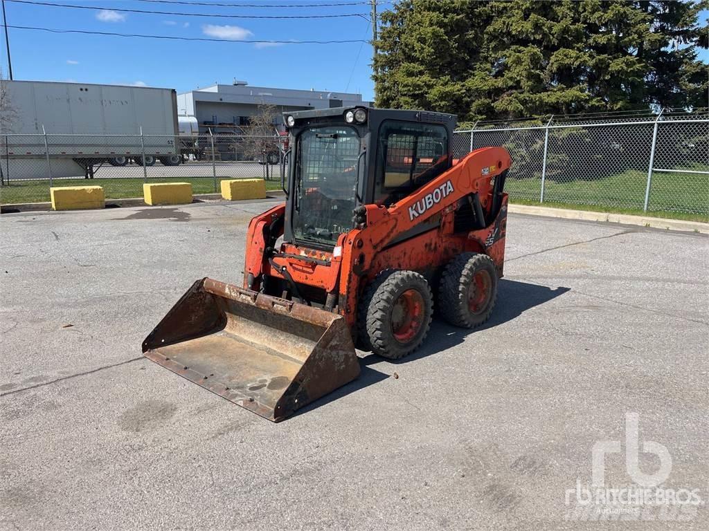 Kubota SSV65 滑移装载机
