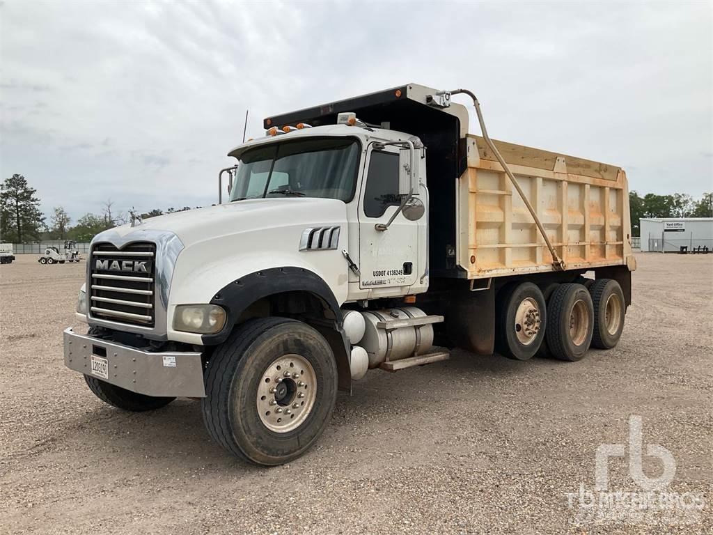 Mack CTP713 自卸式货车