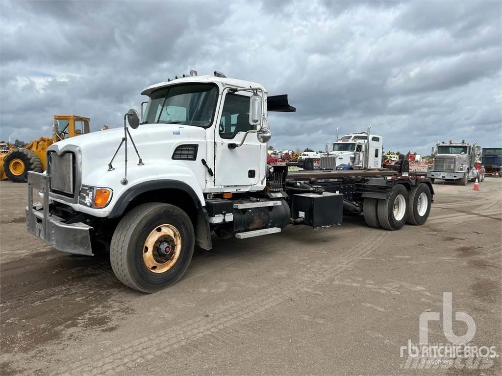 Mack CV713 可拆卸式卡车
