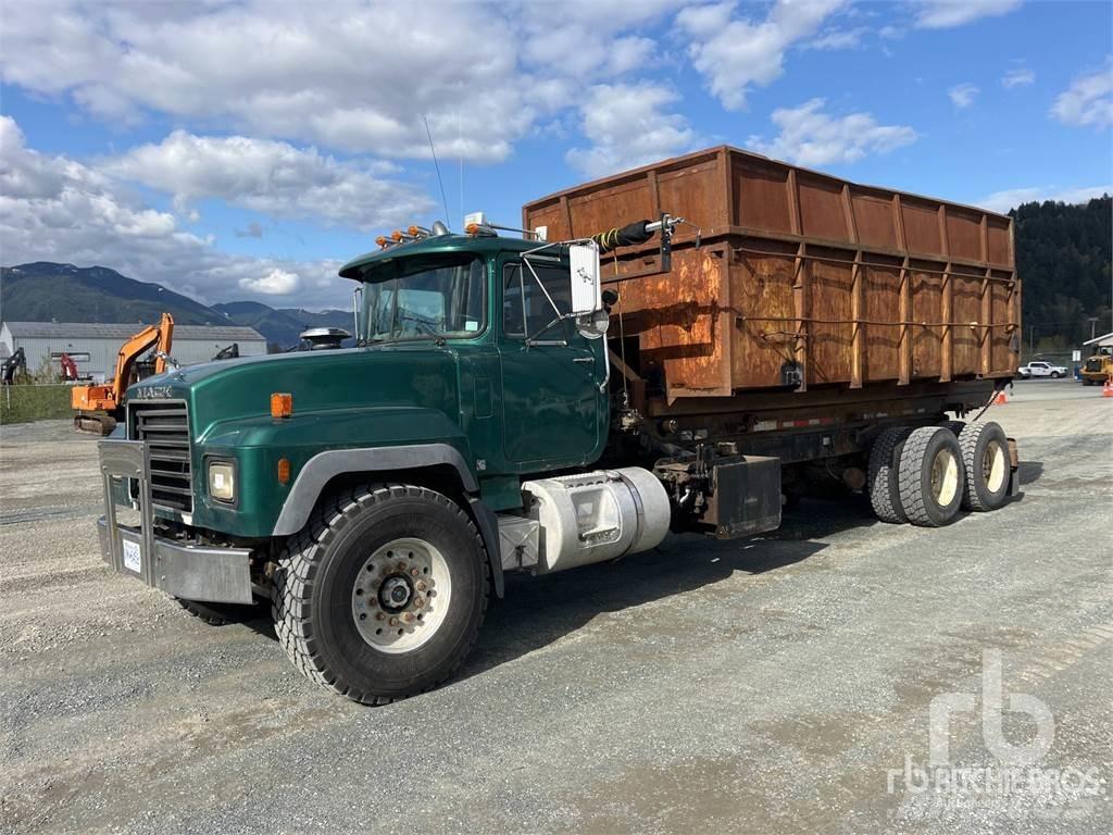 Mack RD688S 可拆卸式卡车