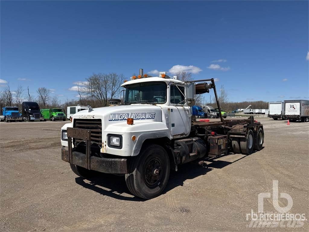 Mack RD688S 可拆卸式卡车