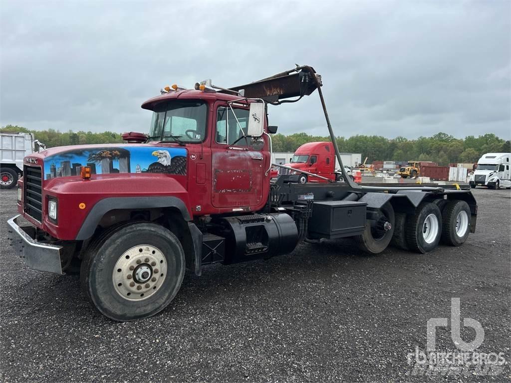 Mack RD688S 可拆卸式卡车