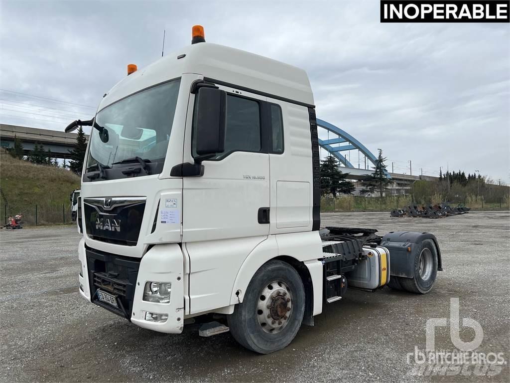 MAN TGX 牵引车
