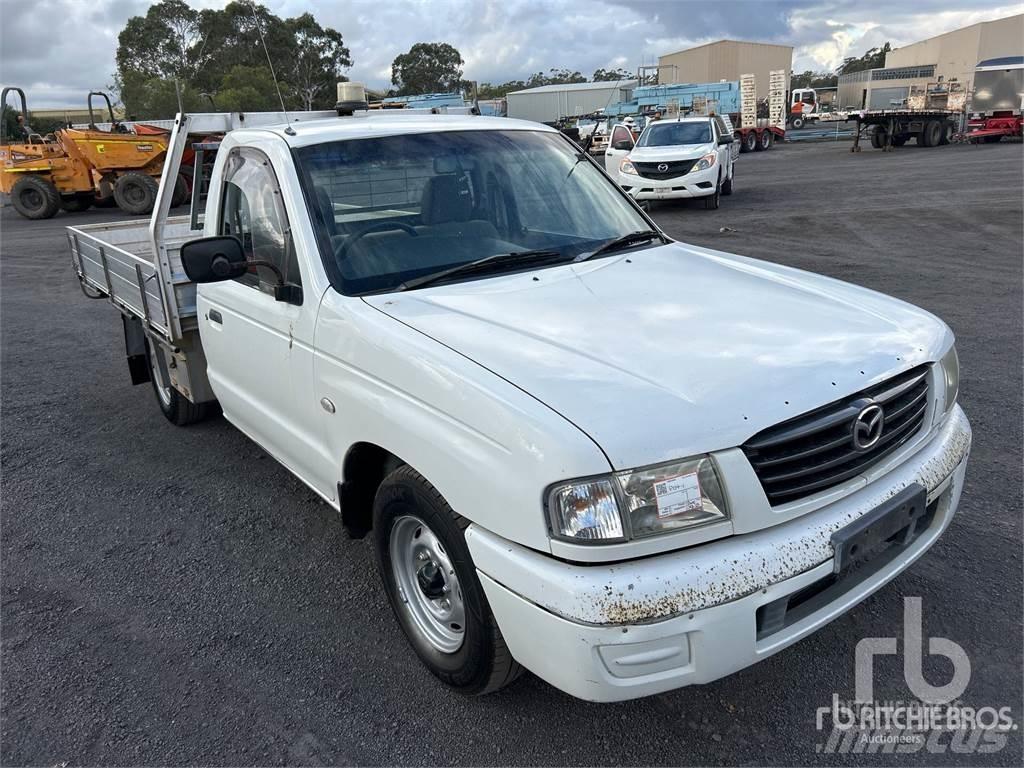 Mazda B2500 DX 皮卡车