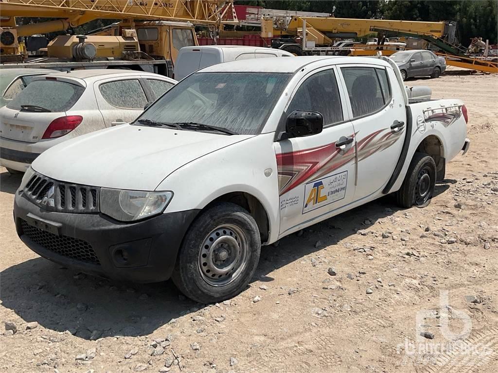 Mitsubishi L200 皮卡车