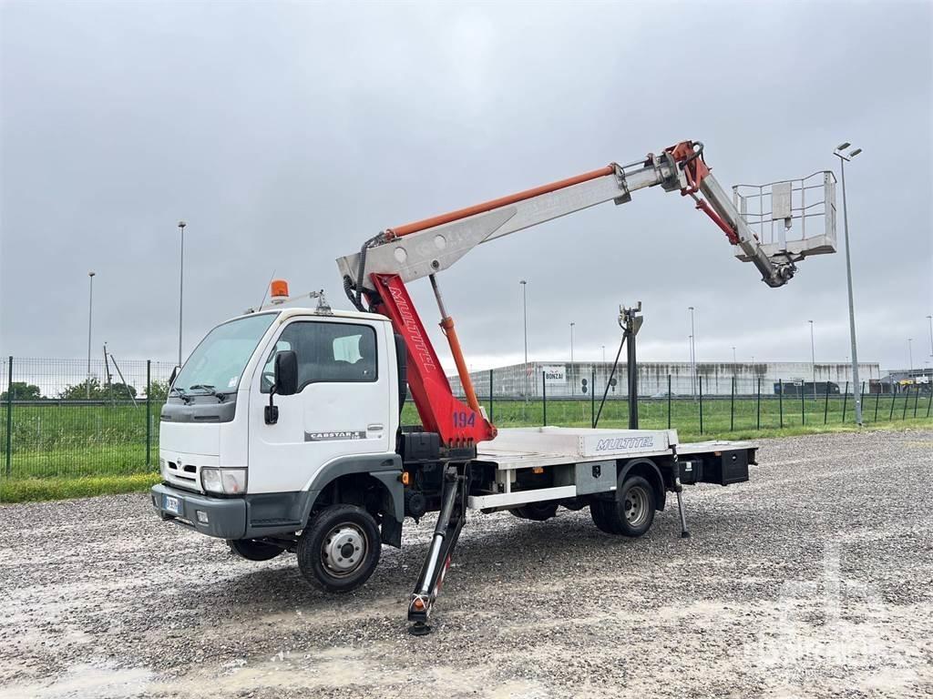 Nissan CABSTAR 拖拉移动式高空作业平台
