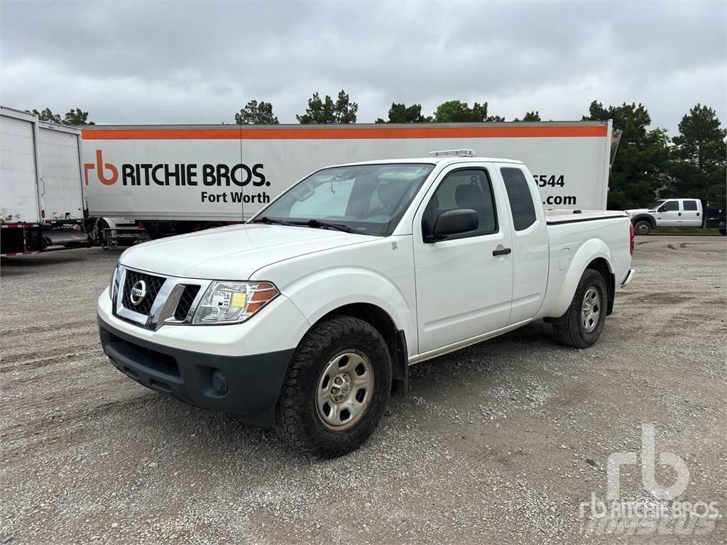 Nissan FRONTIER 皮卡车