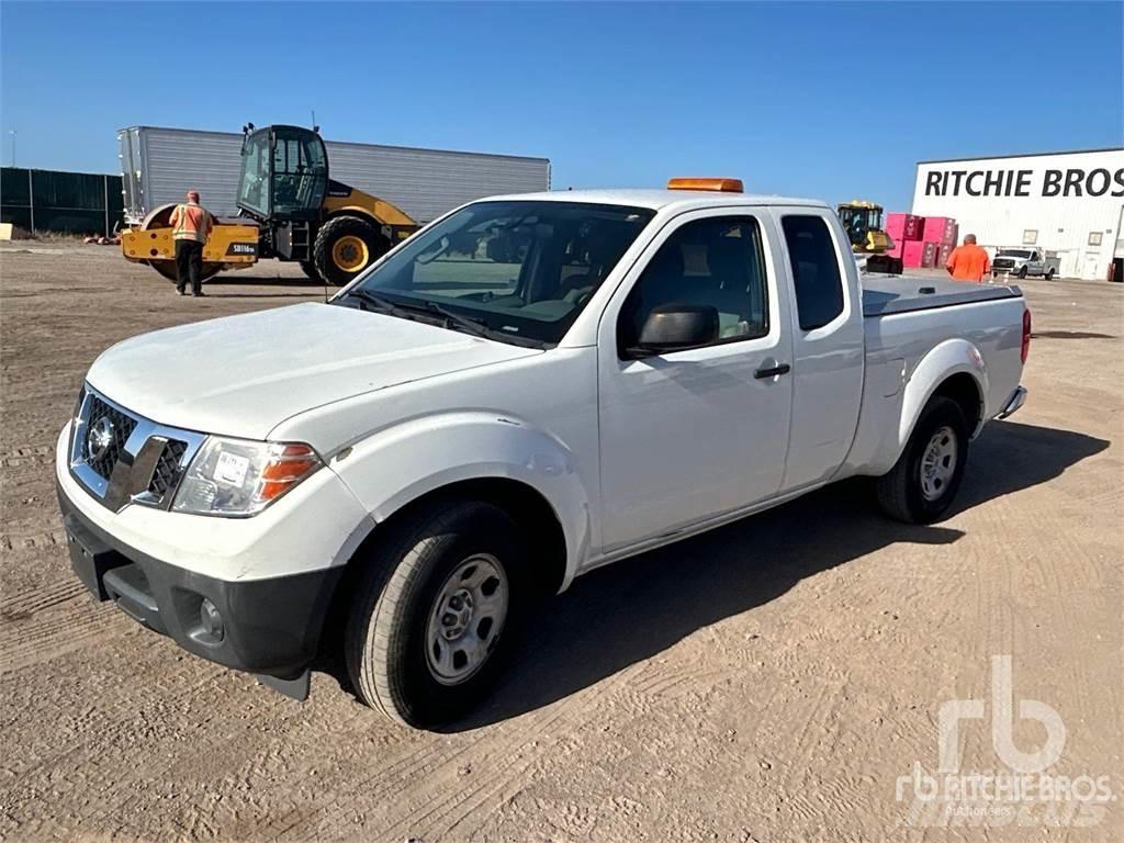 Nissan FRONTIER 皮卡车