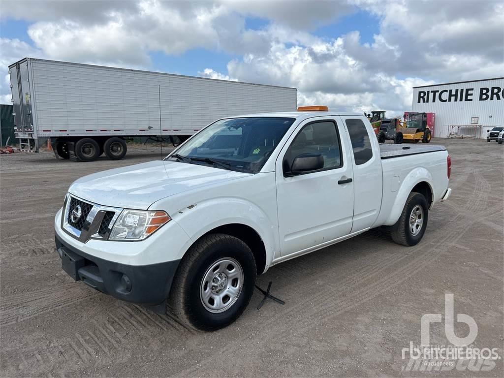 Nissan FRONTIER 皮卡车