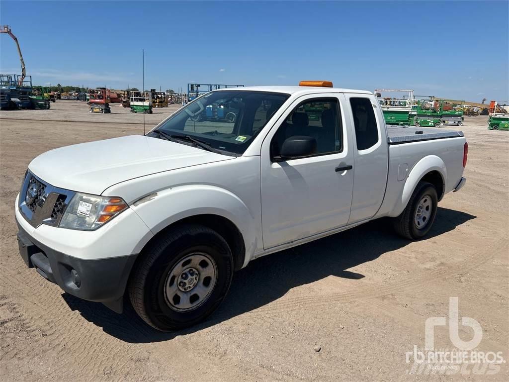 Nissan FRONTIER 皮卡车