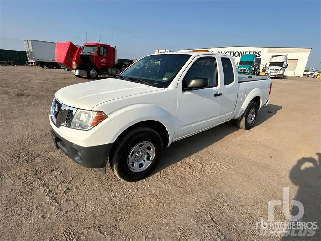 Nissan FRONTIER 皮卡车