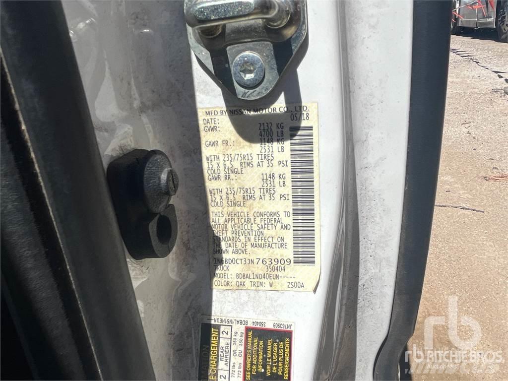 Nissan FRONTIER 皮卡车