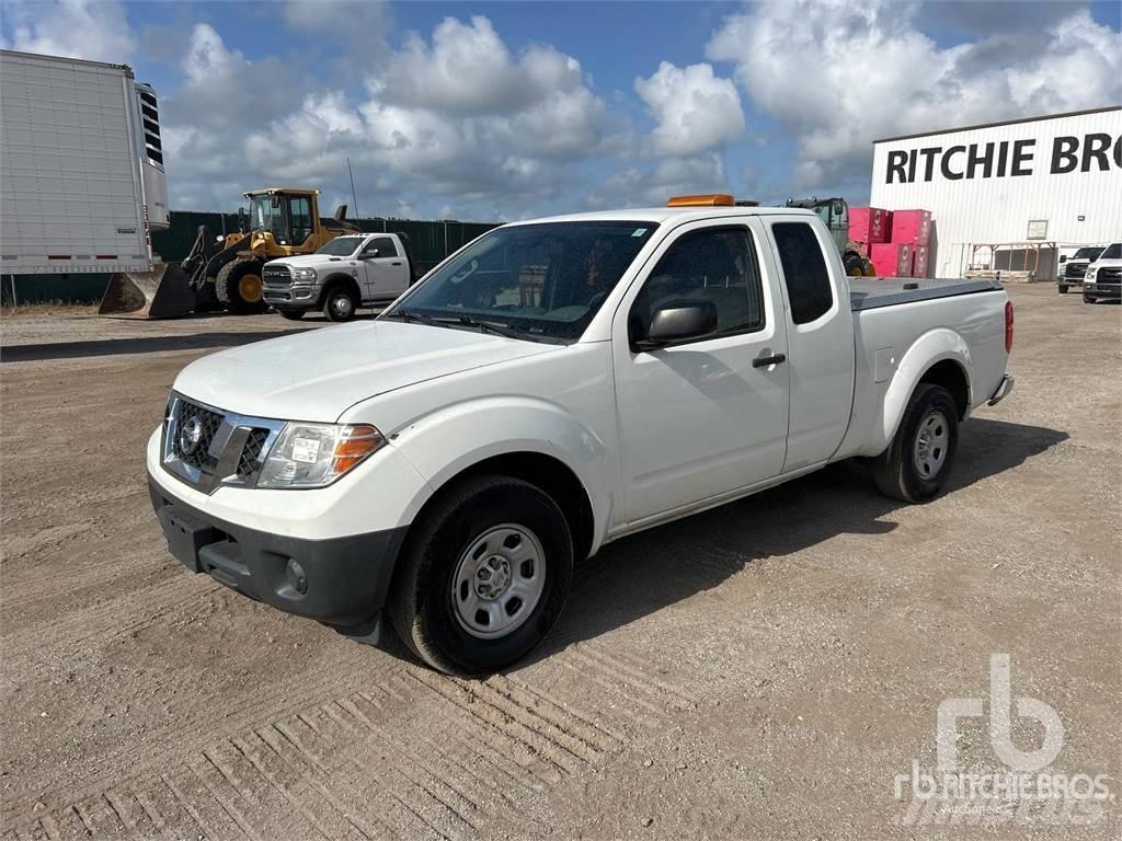 Nissan FRONTIER 皮卡车