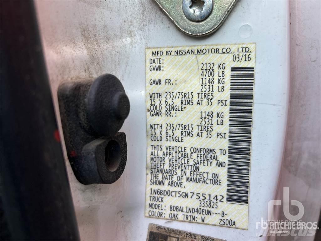 Nissan FRONTIER 皮卡车
