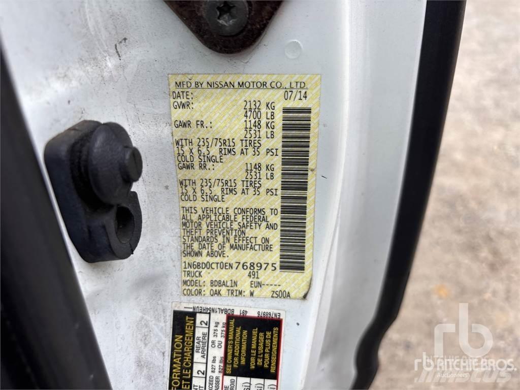 Nissan FRONTIER 皮卡车