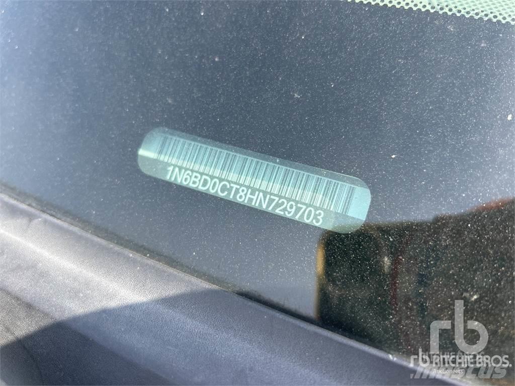 Nissan FRONTIER 皮卡车