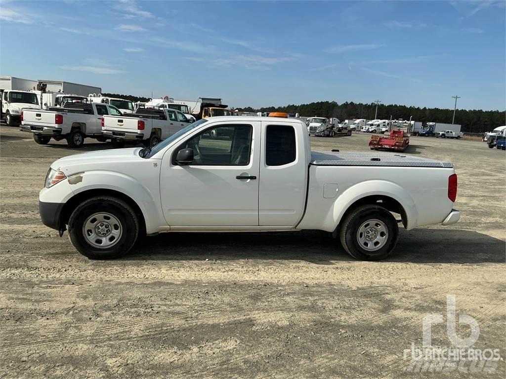 Nissan FRONTIER 皮卡车