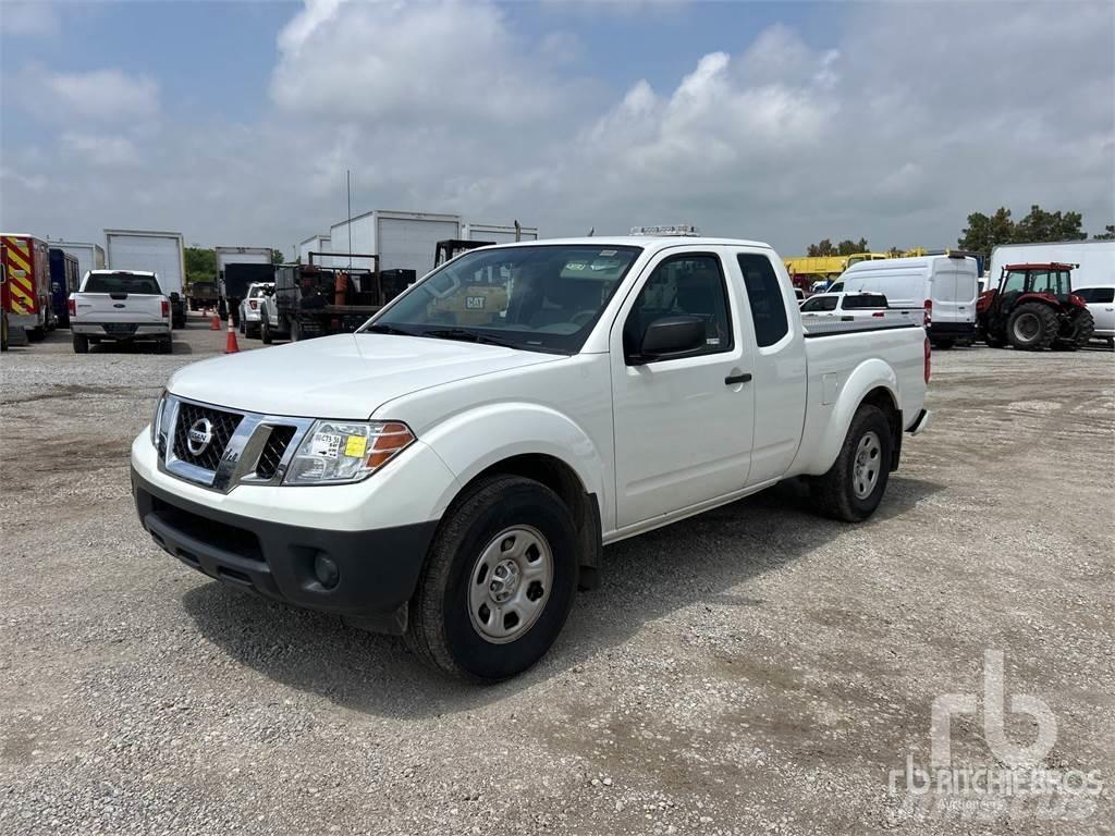 Nissan FRONTIER 皮卡车