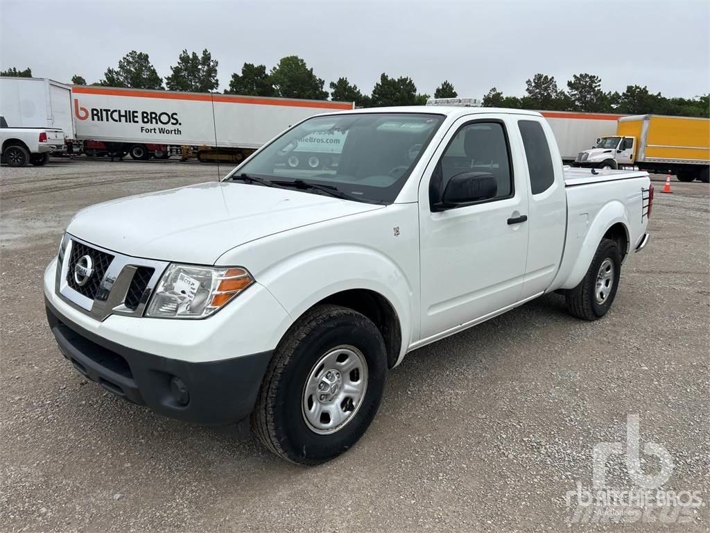 Nissan FRONTIER 皮卡车