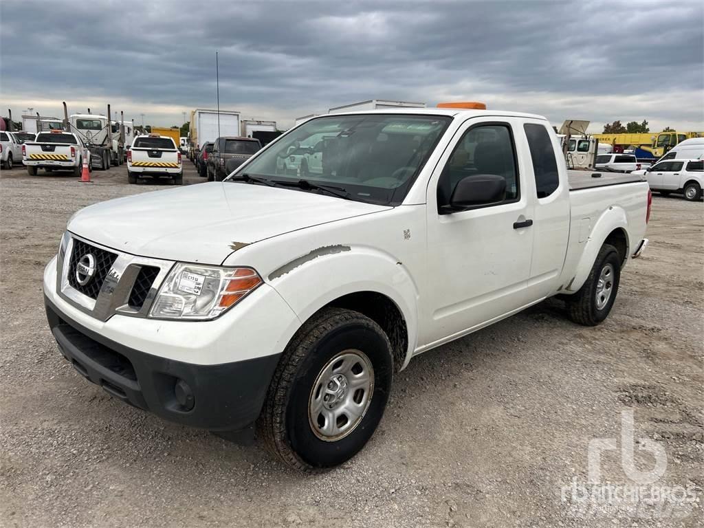 Nissan FRONTIER 皮卡车